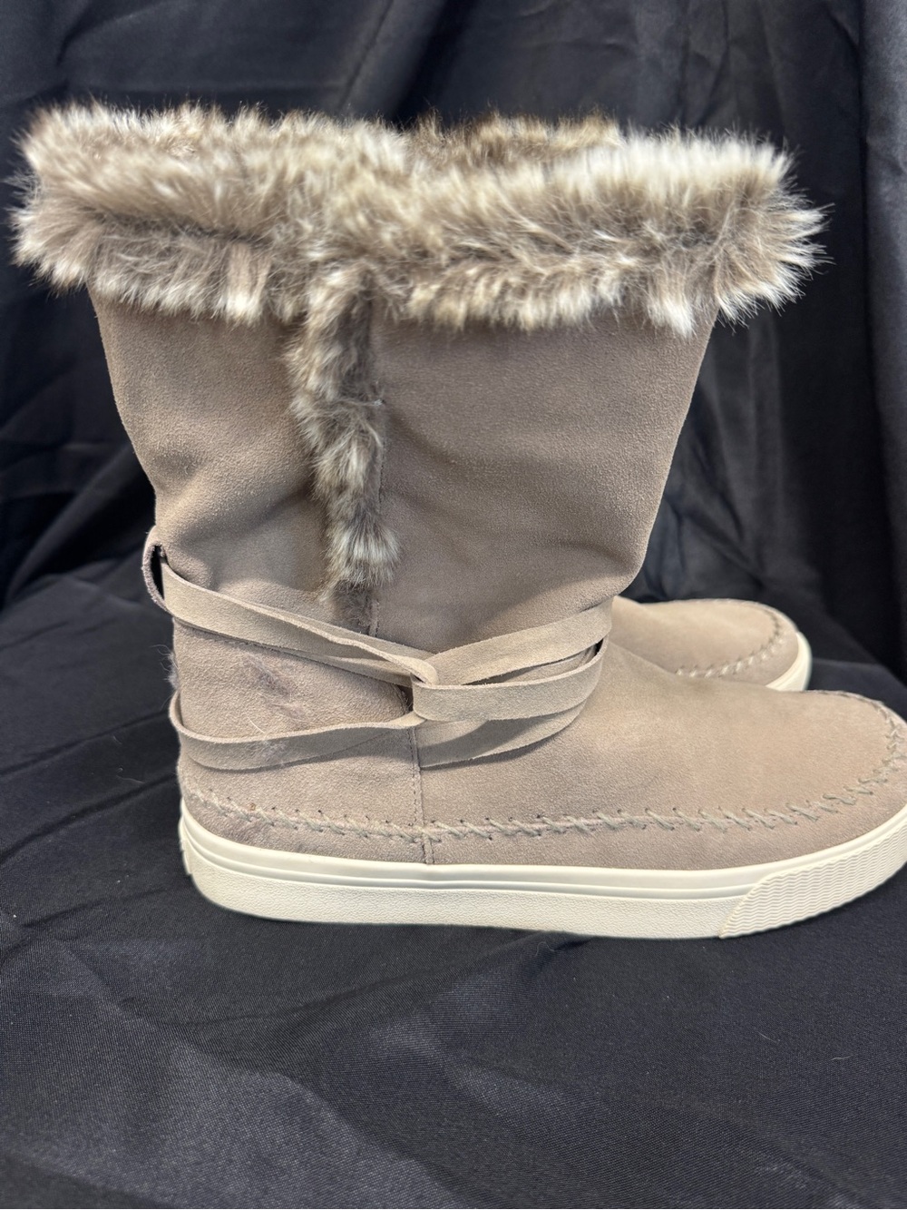 Toms Taupe Faux-Fur Trim Mid-Calf Winter Boots